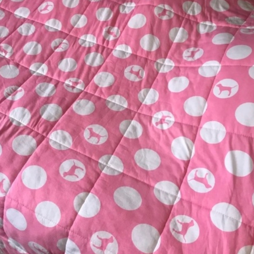 PINK VICTORIA'S SECRET VINTAGE COMFORTER